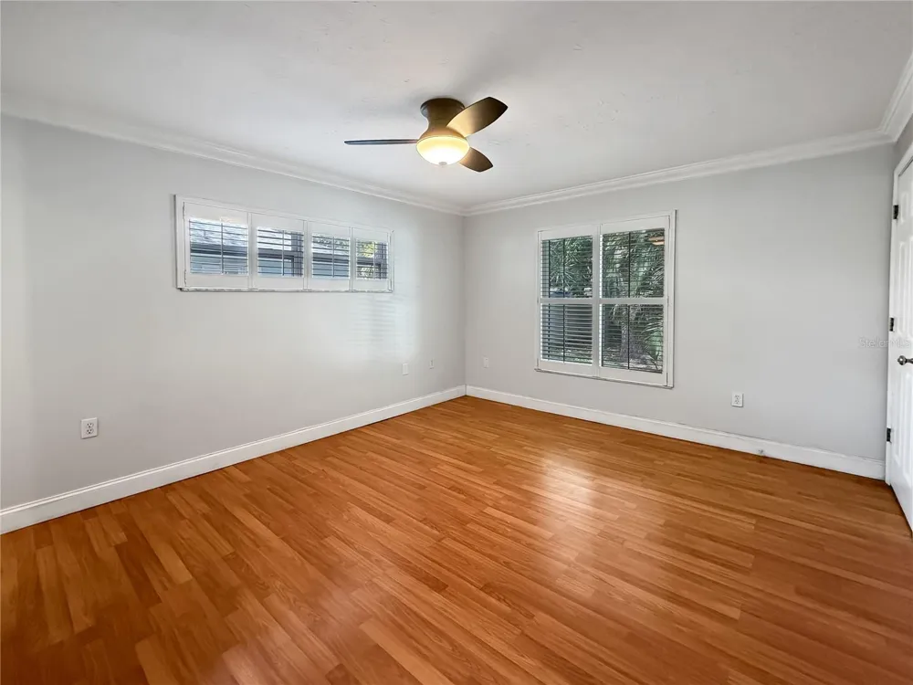 1011 WINDING OAKS DRIVE Palm Harbor, FL 34683