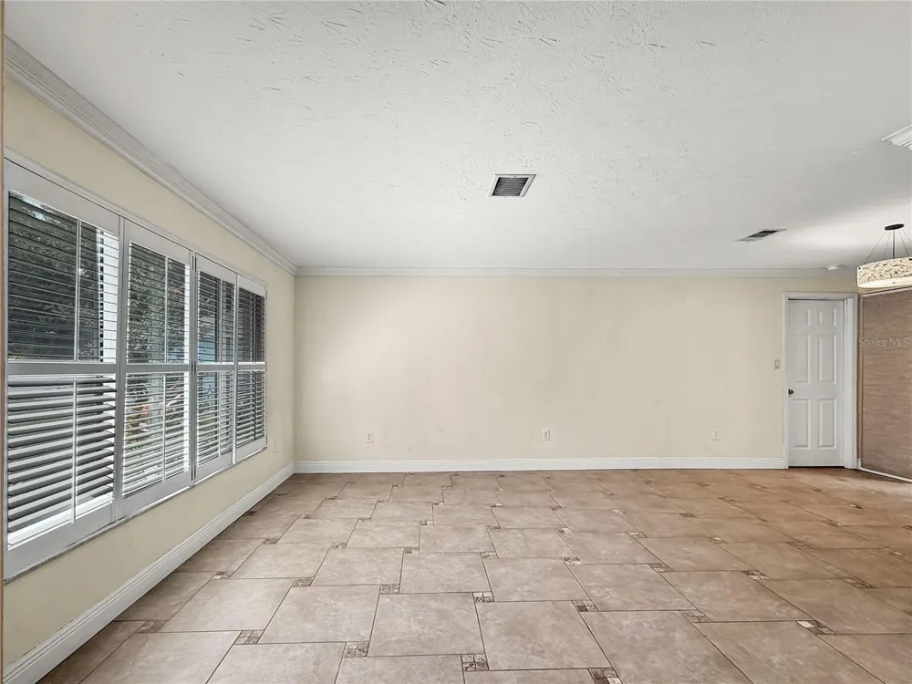 1011 WINDING OAKS DRIVE Palm Harbor, FL 34683