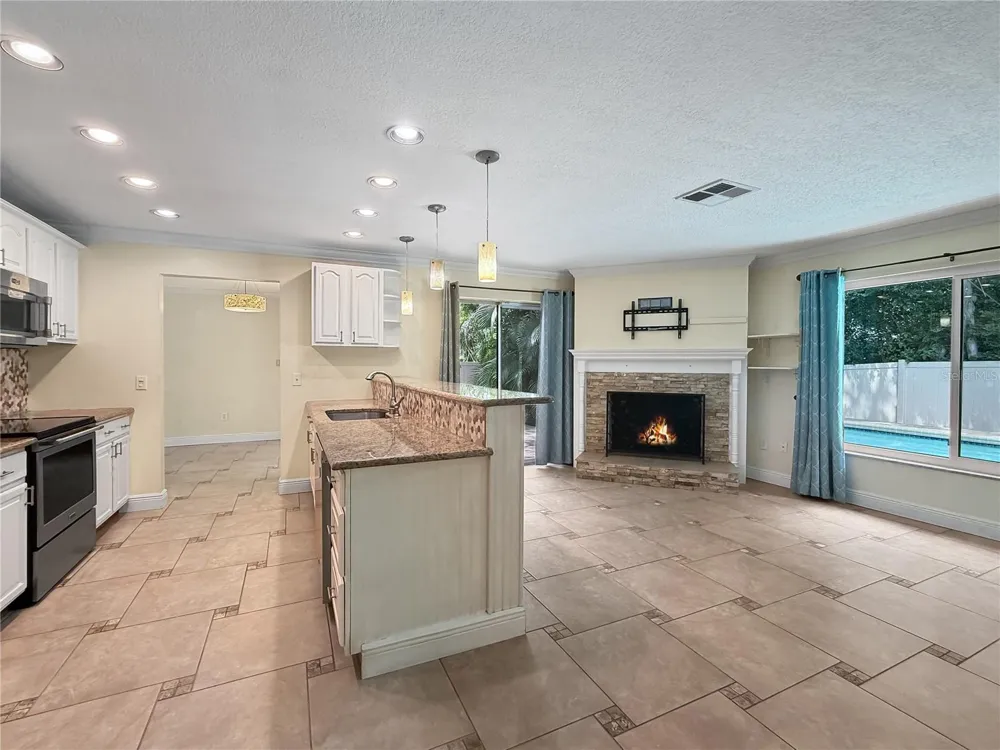 1011 WINDING OAKS DRIVE Palm Harbor, FL 34683
