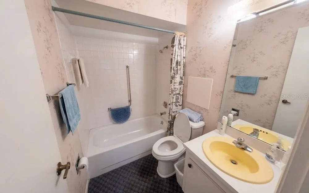 601 HERCULES AVENUE #1205 Clearwater, FL 33765