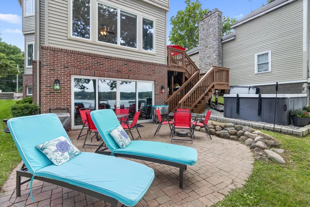 11556 Haylock Springfield Charter Township, MI 48350