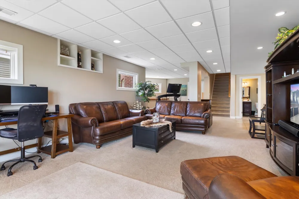 11556 Haylock Springfield Charter Township, MI 48350