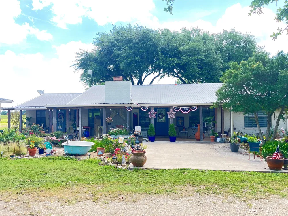 11009 HWY 77 Highway Lexington, TX 78947