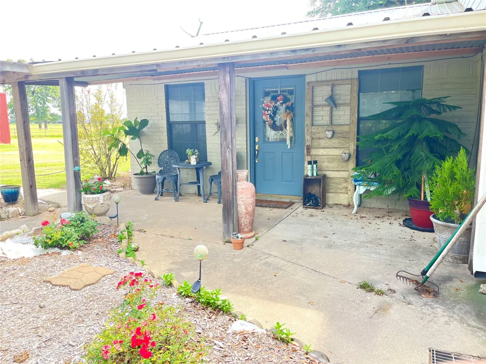 11009 HWY 77 Highway Lexington, TX 78947