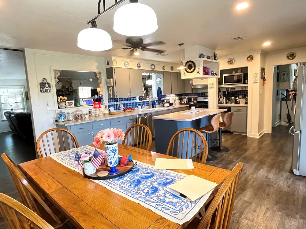 11009 HWY 77 Highway Lexington, TX 78947