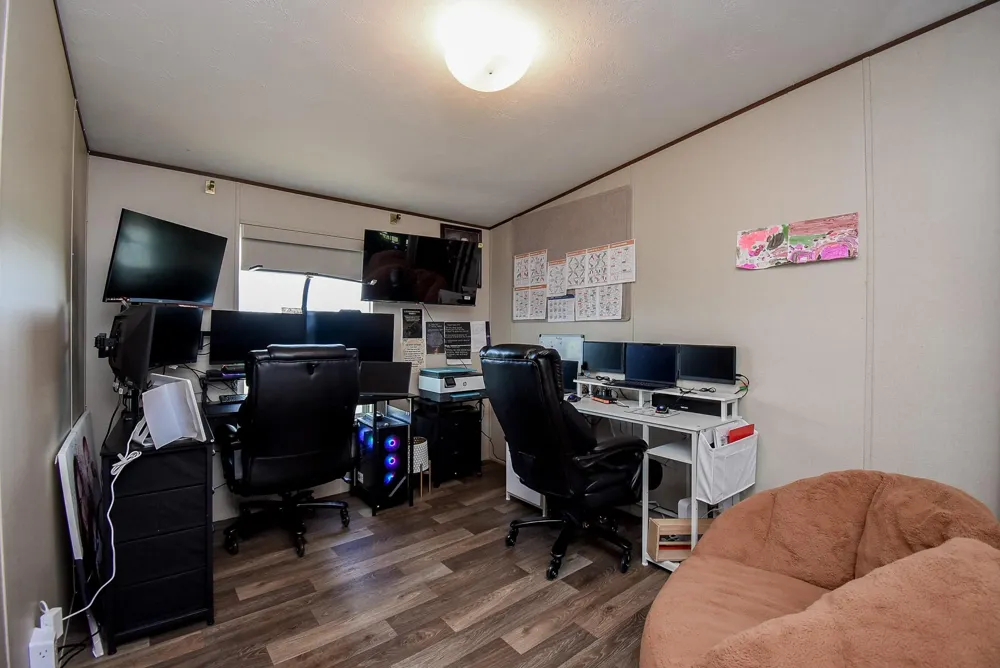 1508 County Road 217 Weimar, TX 78962