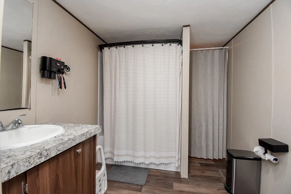 1508 County Road 217 Weimar, TX 78962