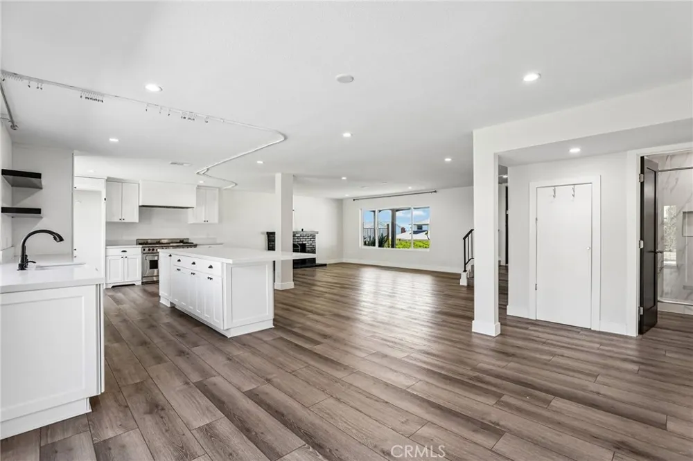 24828 Acropolis Mission Viejo, CA 92691