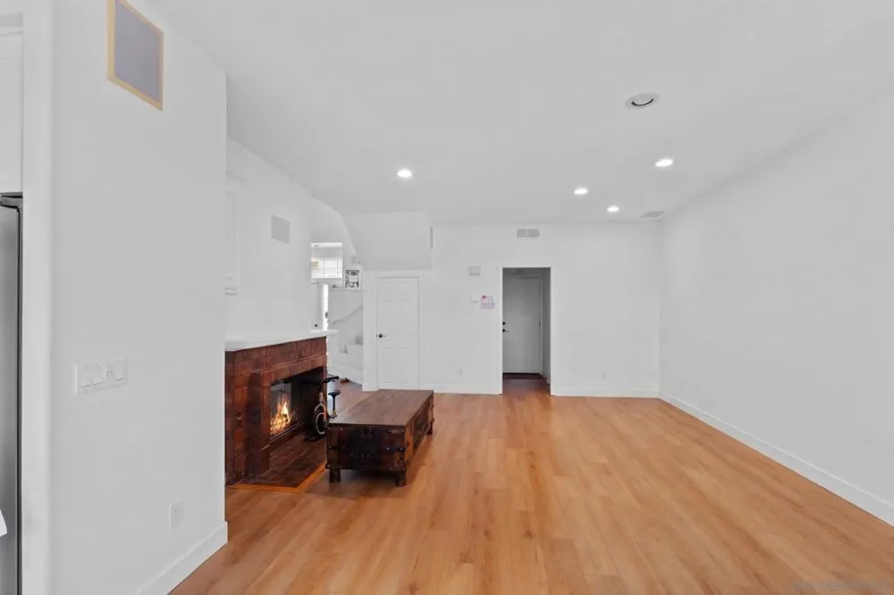 11249 caminito rodar San Diego, CA 92126