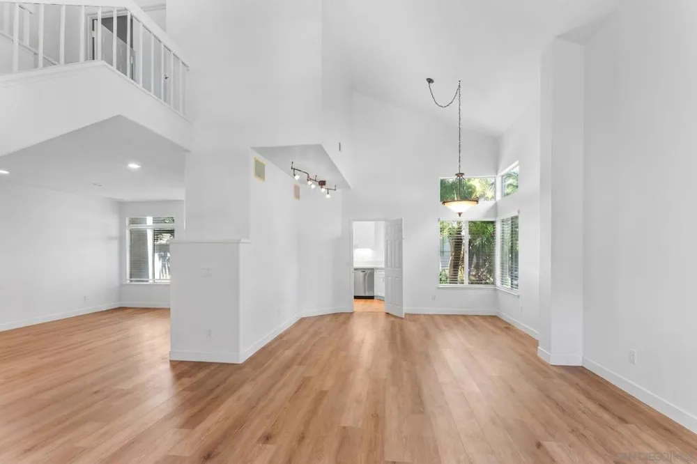 11249 caminito rodar San Diego, CA 92126