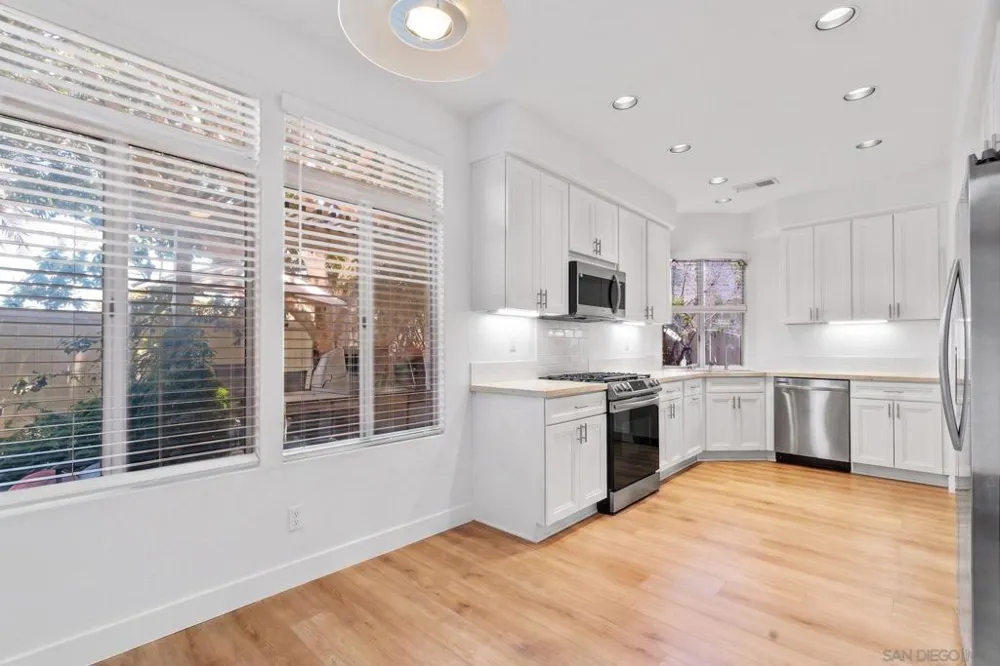 11249 caminito rodar San Diego, CA 92126