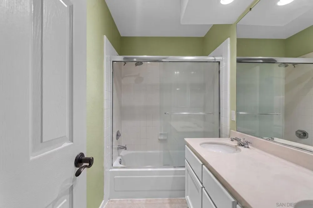 11249 caminito rodar San Diego, CA 92126