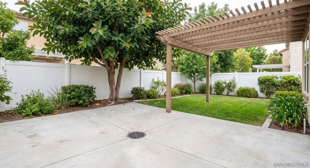 11249 caminito rodar San Diego, CA 92126