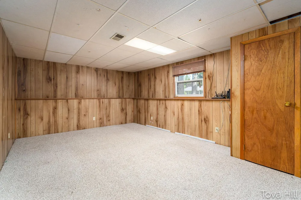 1111 Bretton Drive Kalamazoo Charter Township, MI 49006