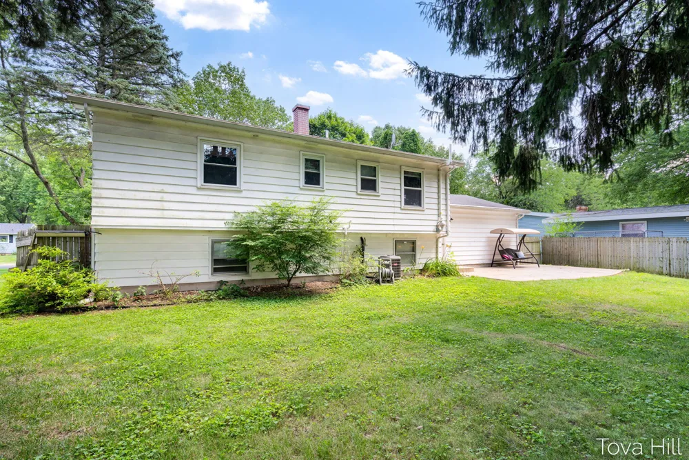 1111 Bretton Drive Kalamazoo Charter Township, MI 49006