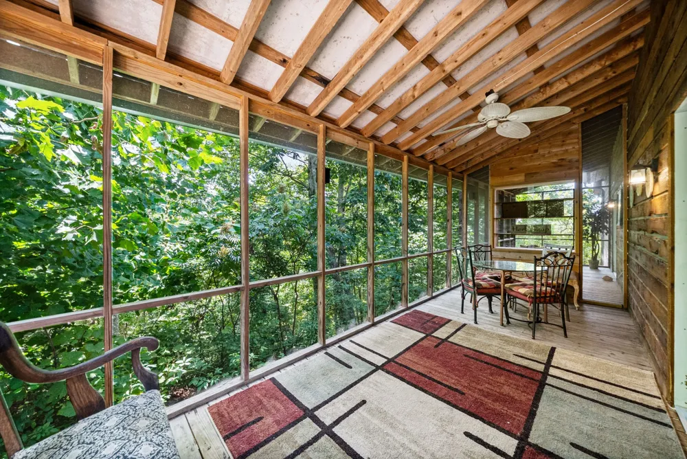 3519 Owl Hollow Rd Linden, TN 37096