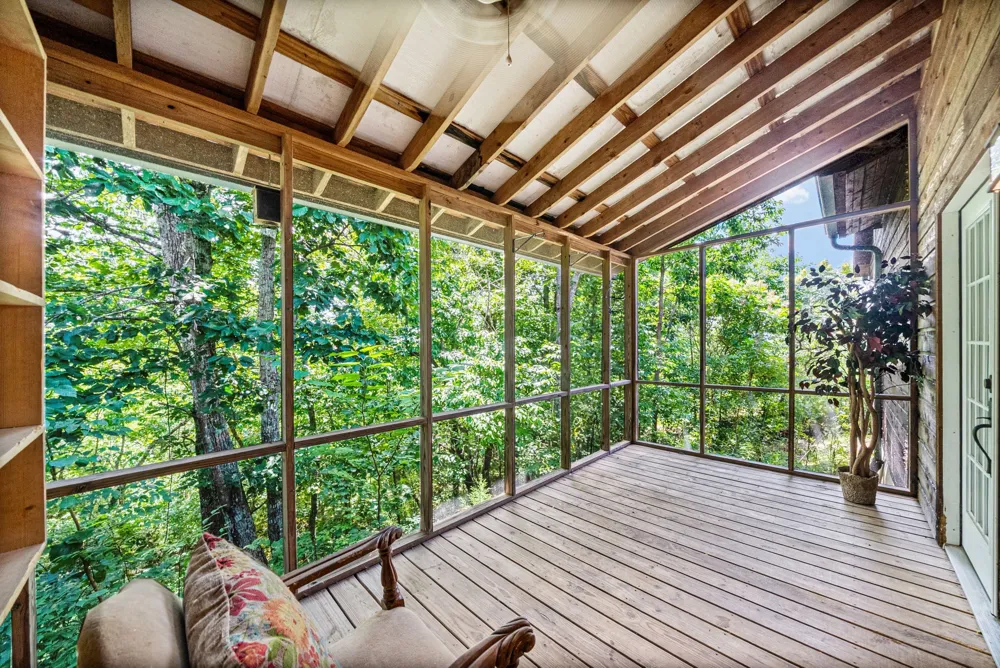 3519 Owl Hollow Rd Linden, TN 37096