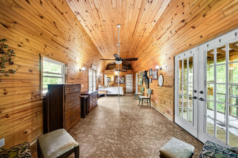 3519 Owl Hollow Rd Linden, TN 37096