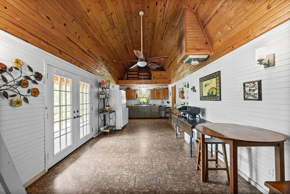 3519 Owl Hollow Rd Linden, TN 37096