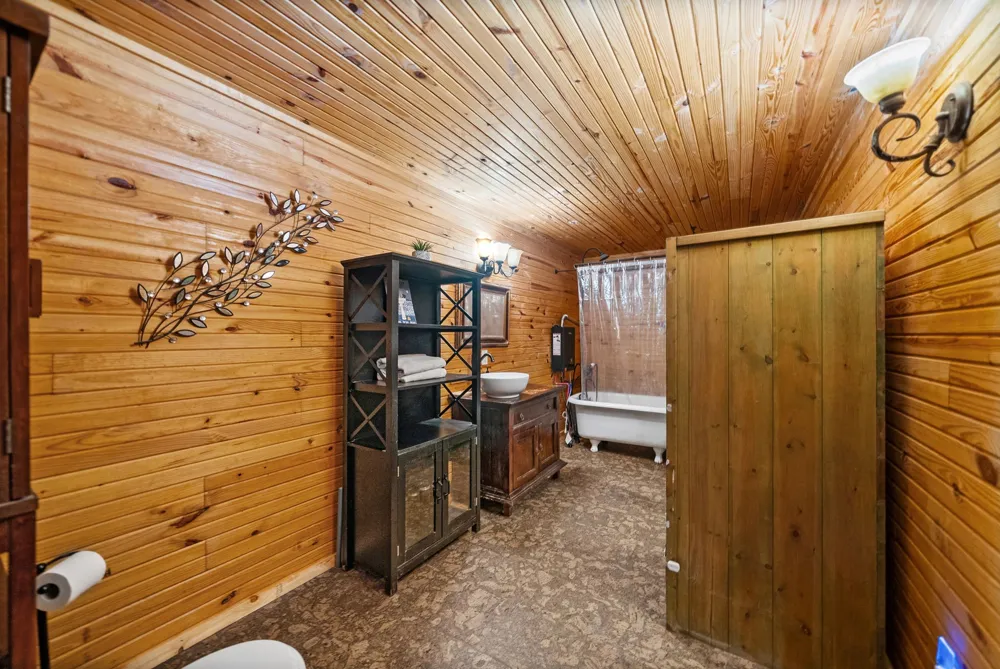 3519 Owl Hollow Rd Linden, TN 37096