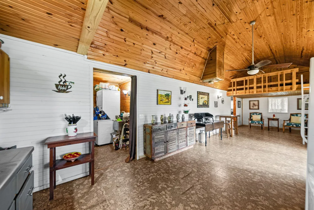 3519 Owl Hollow Rd Linden, TN 37096