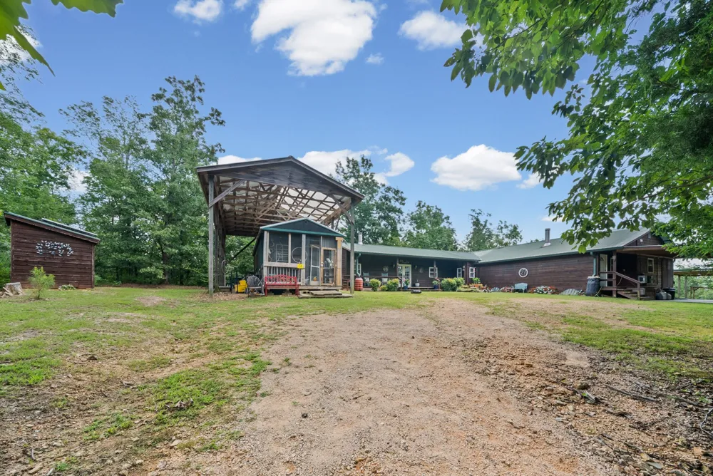 3519 Owl Hollow Rd Linden, TN 37096