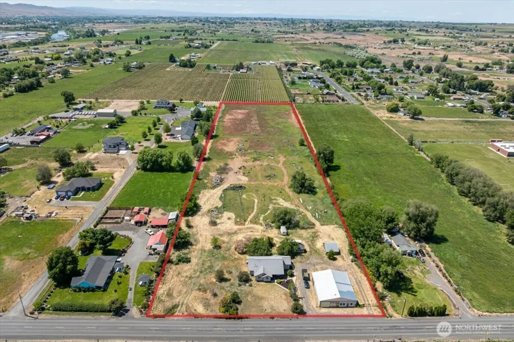 100608 W Old Inland Empire Hwy Prosser, WA 99350