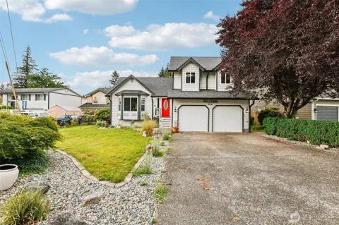 811 5th Drive