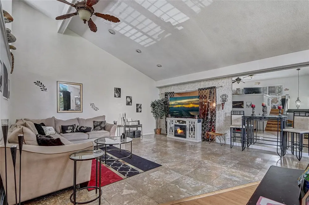 32 NOTTINGHAM WAY Haines City, FL 33844
