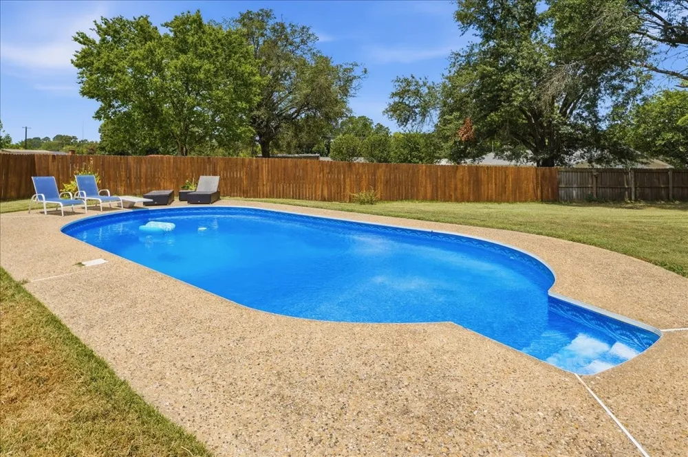 130 Mulberry Street Van, TX 75790