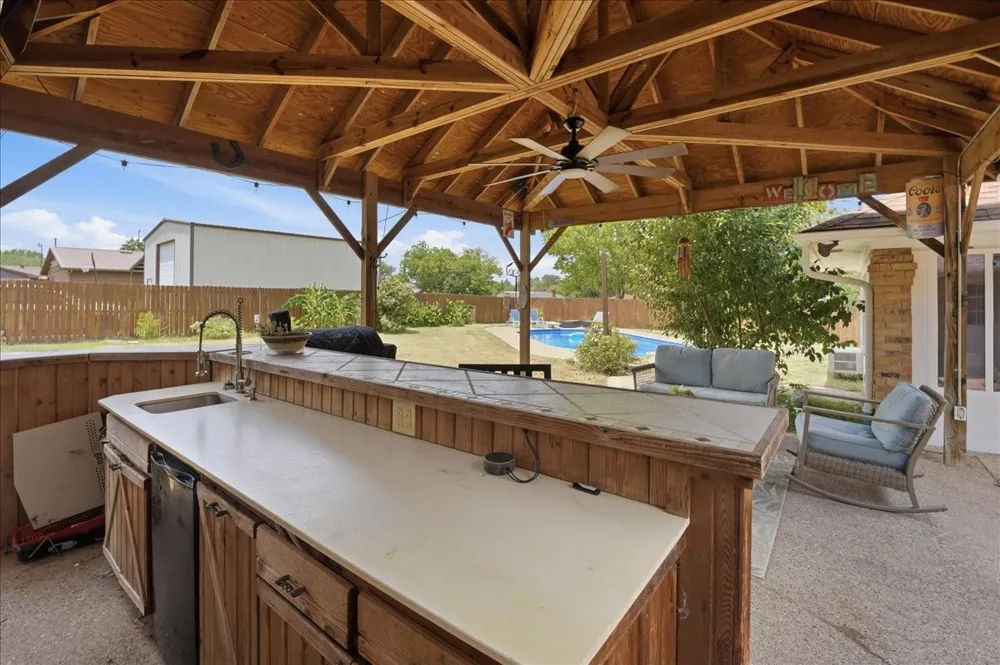 130 Mulberry Street Van, TX 75790