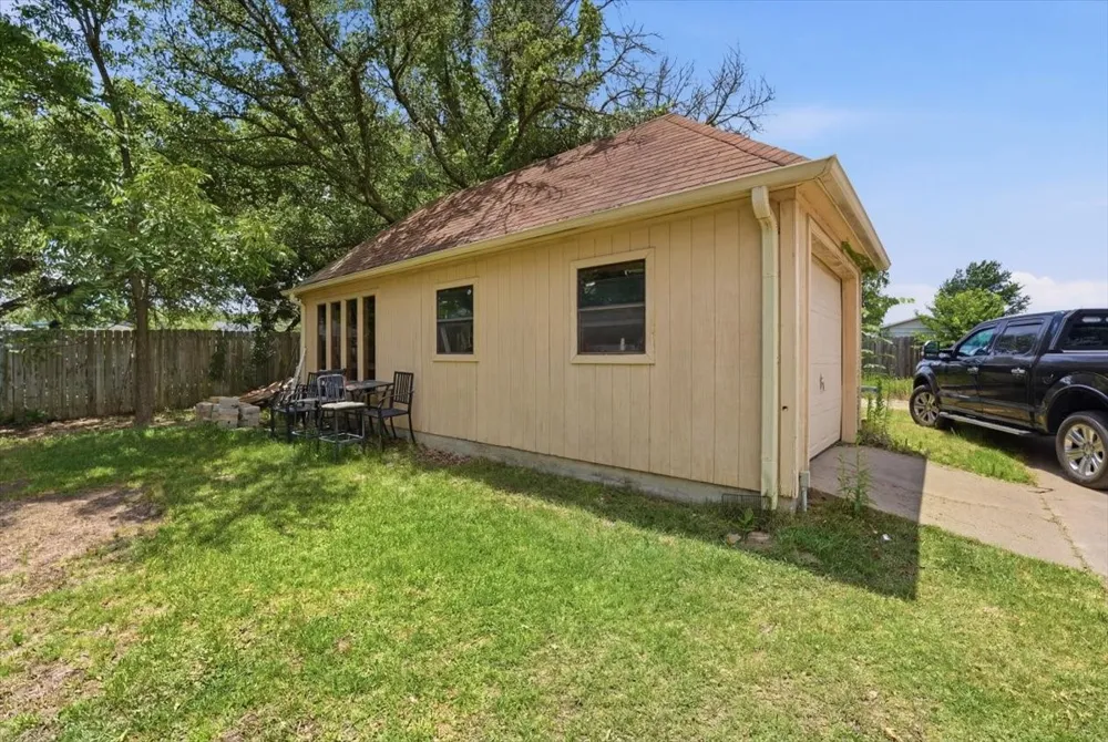 130 Mulberry Street Van, TX 75790