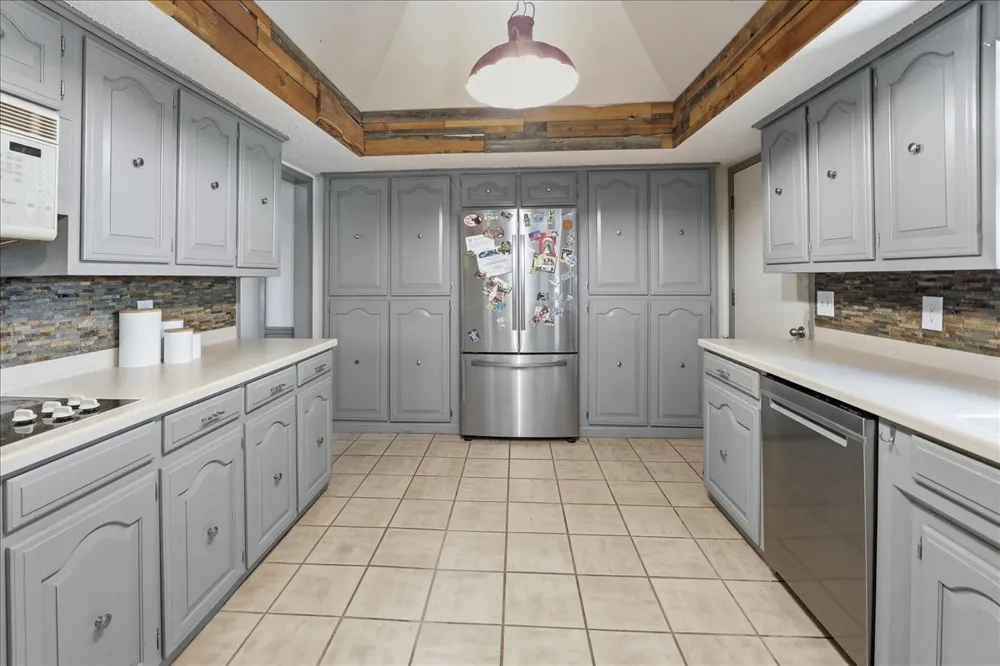 130 Mulberry Street Van, TX 75790