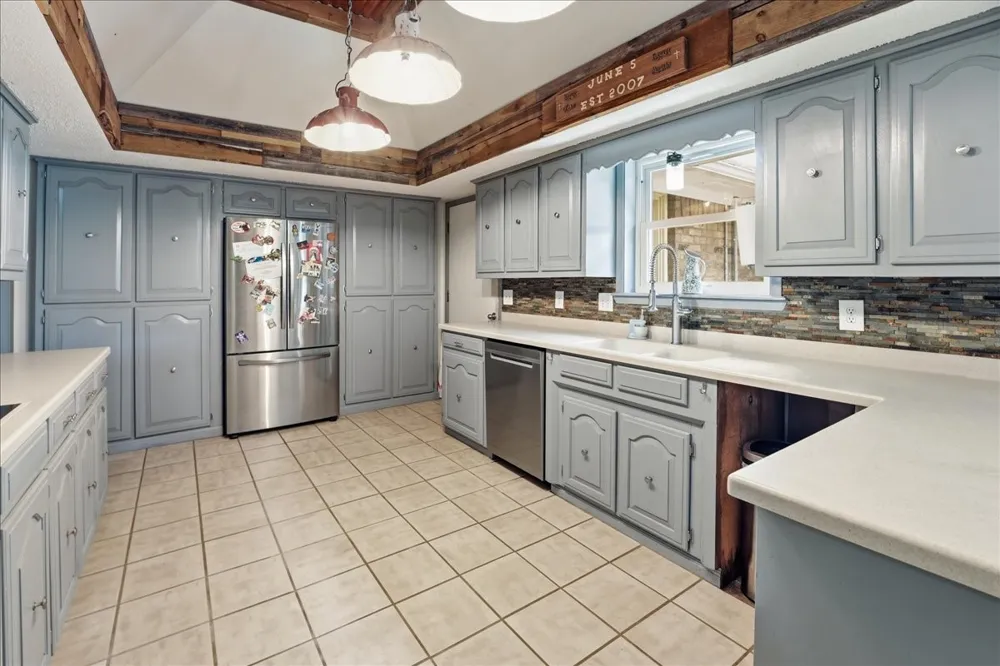 130 Mulberry Street Van, TX 75790