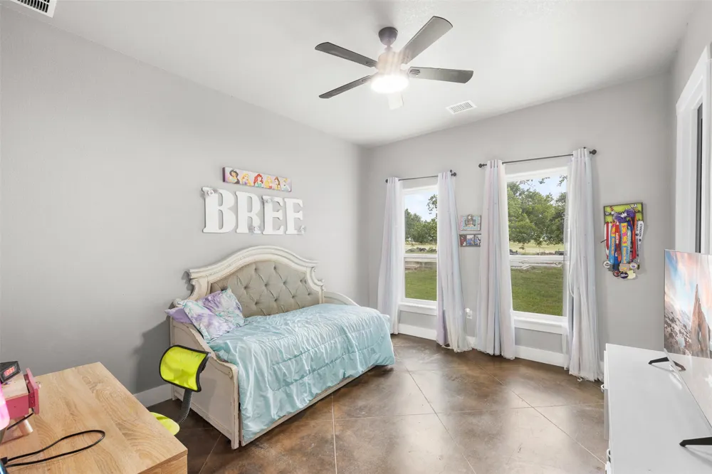 6021 Fm 1915 Buckholts, TX 76518