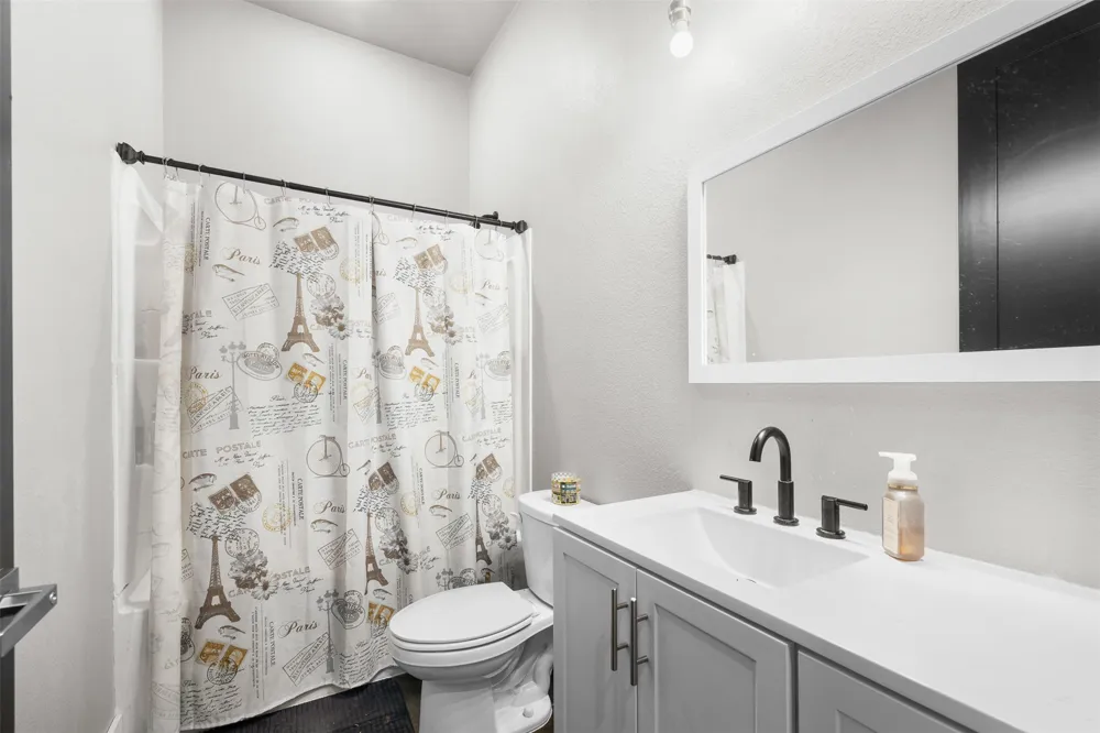 6021 Fm 1915 Buckholts, TX 76518