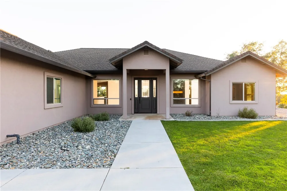 21735 Hidy Red Bluff, CA 96080