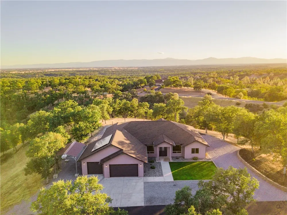 21735 Hidy Red Bluff, CA 96080