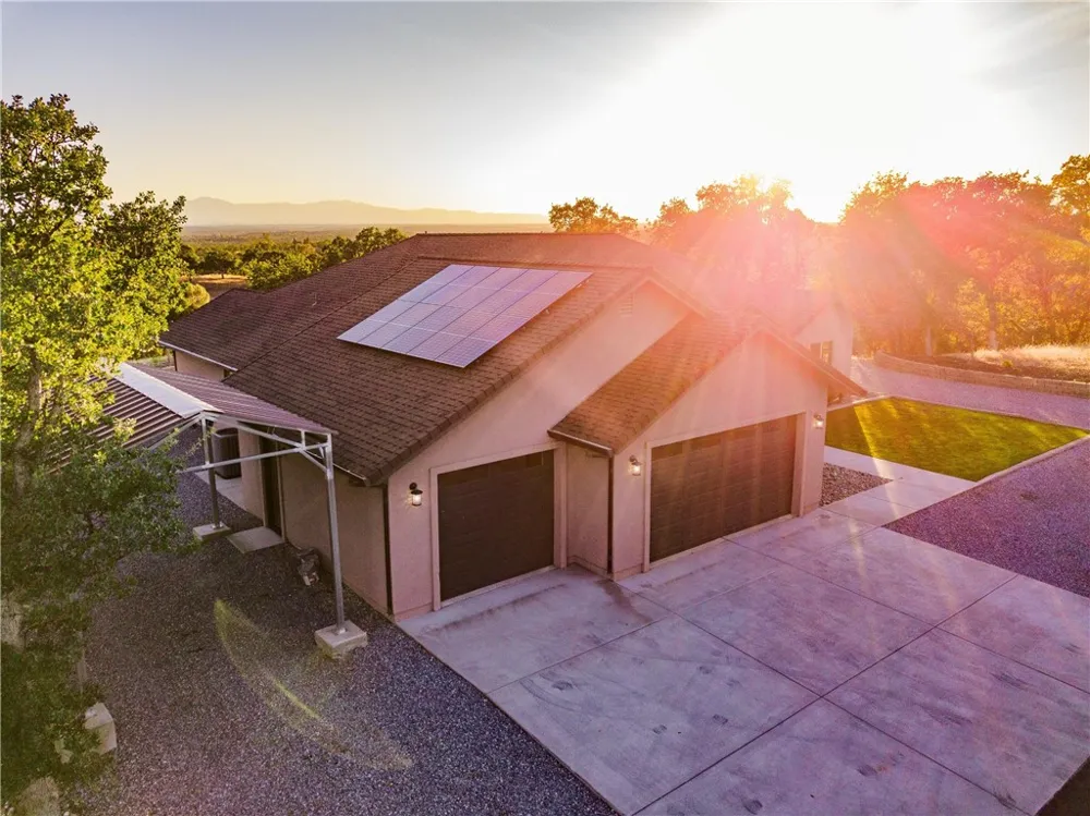 21735 Hidy Red Bluff, CA 96080