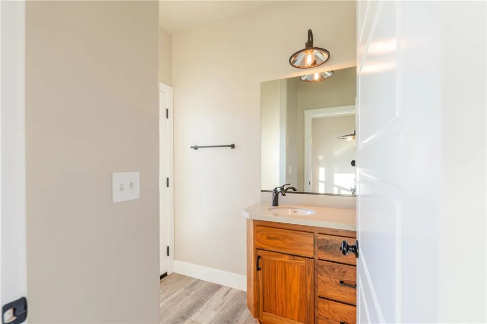 21735 Hidy Red Bluff, CA 96080