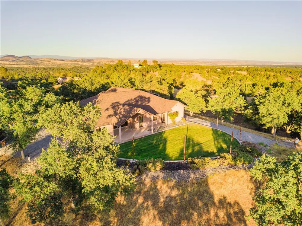 21735 Hidy Red Bluff, CA 96080
