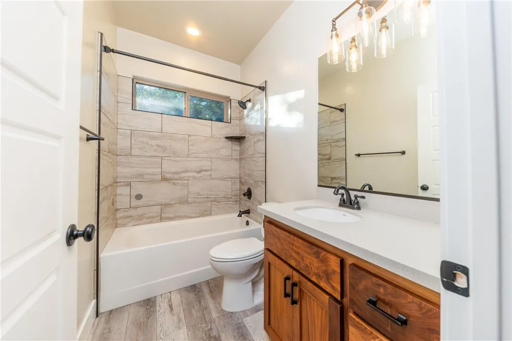 21735 Hidy Red Bluff, CA 96080