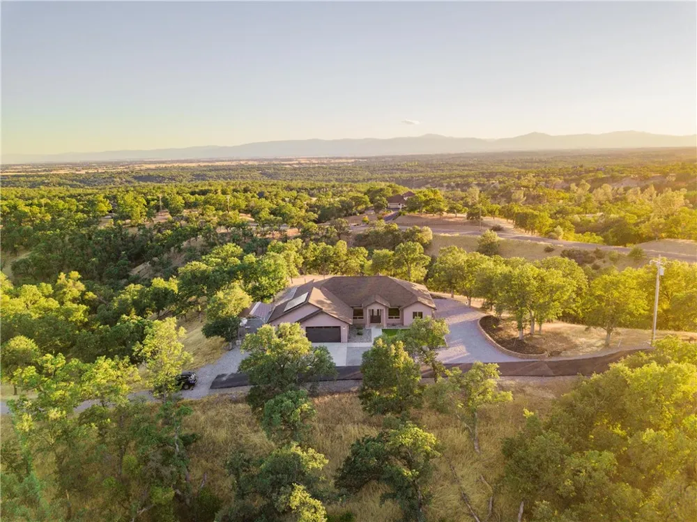 21735 Hidy Red Bluff, CA 96080