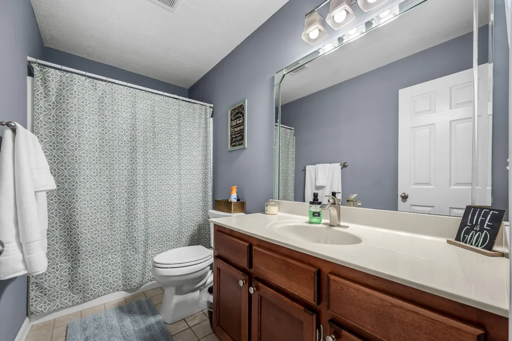 1012 Peak Dr Castalian Springs, TN 37031