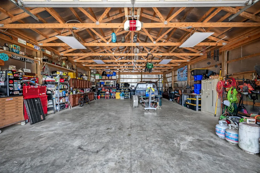1012 Peak Dr Castalian Springs, TN 37031