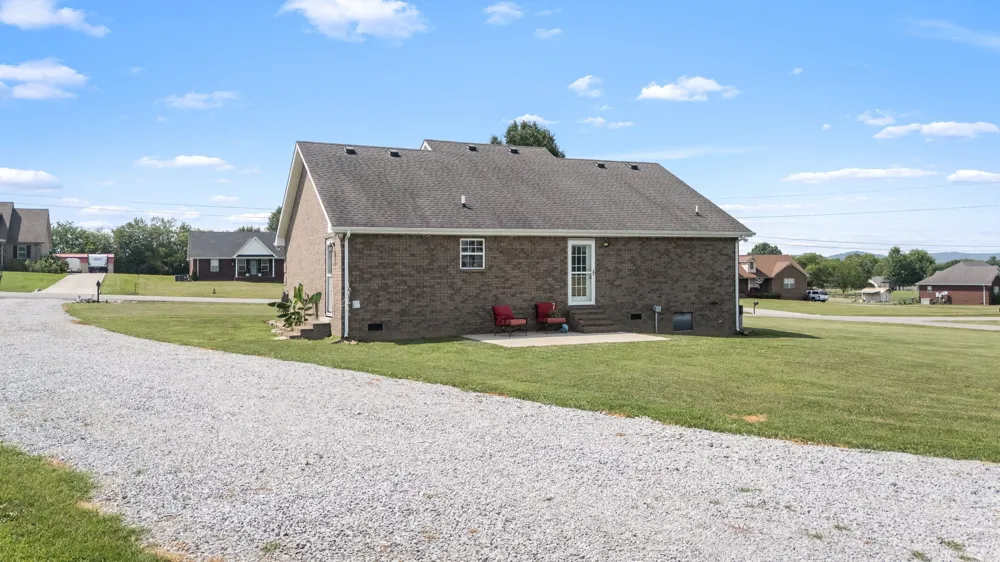 1012 Peak Dr Castalian Springs, TN 37031