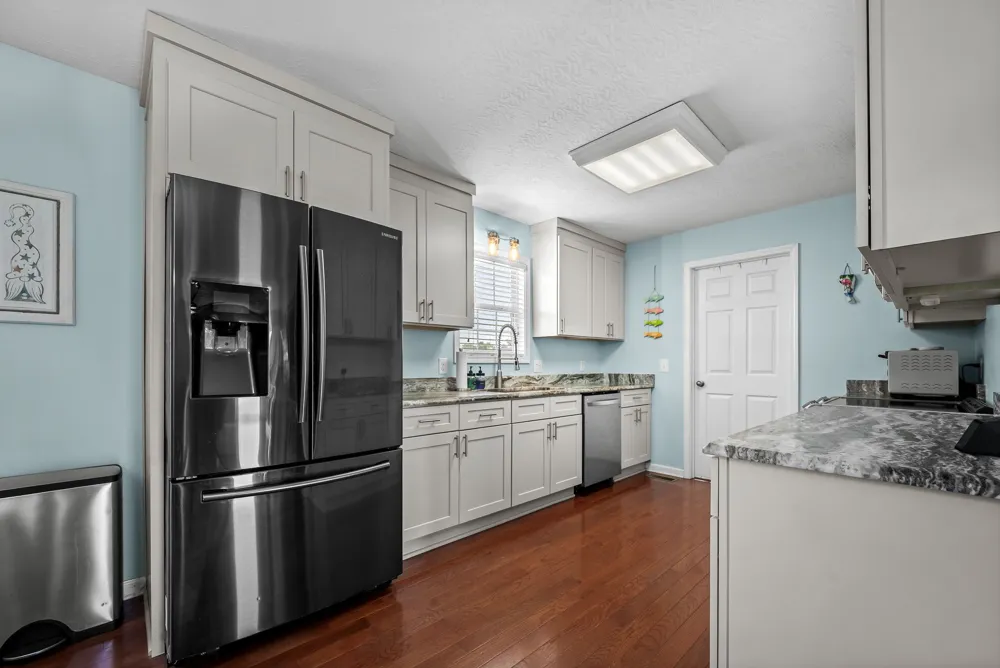 1012 Peak Dr Castalian Springs, TN 37031