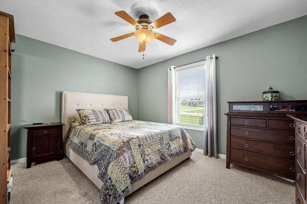 1012 Peak Dr Castalian Springs, TN 37031