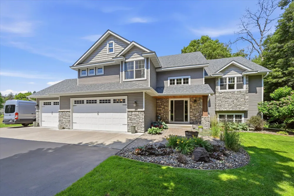 17424 Staples Street NE Ham Lake, MN 55304