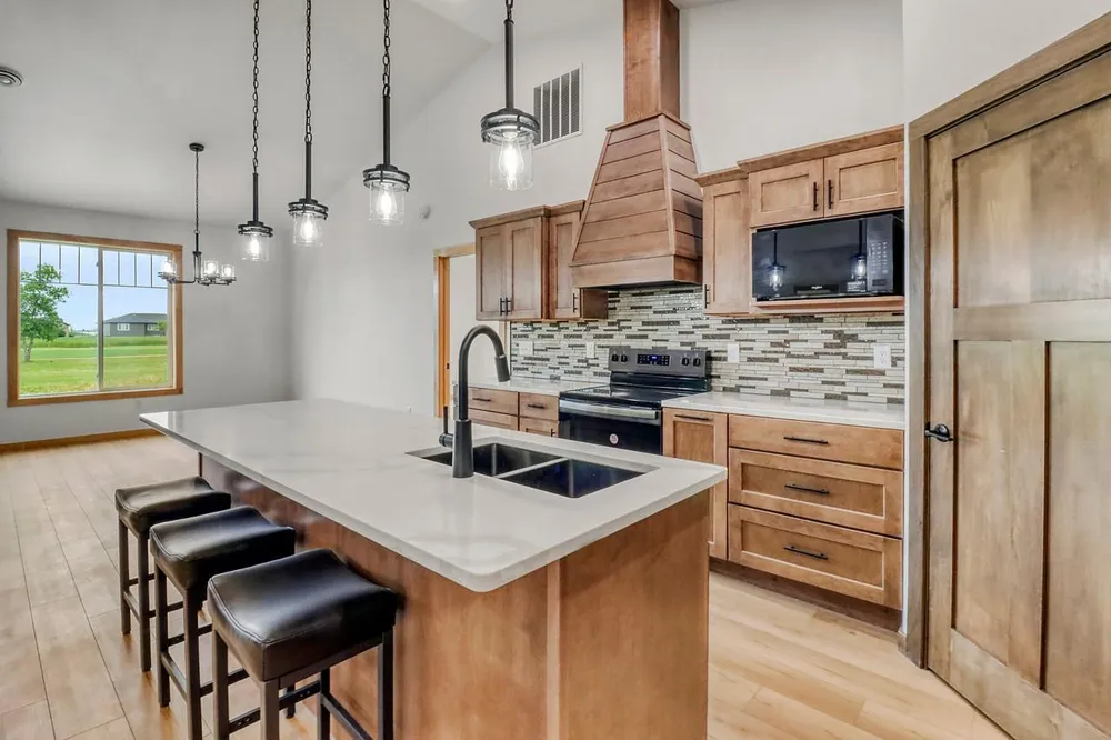 215 Emma Court Mapleton, ND 58059